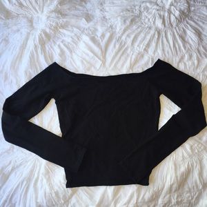 Off the shoulder long sleeve crop top