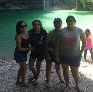 Meet your Posher, Veronica