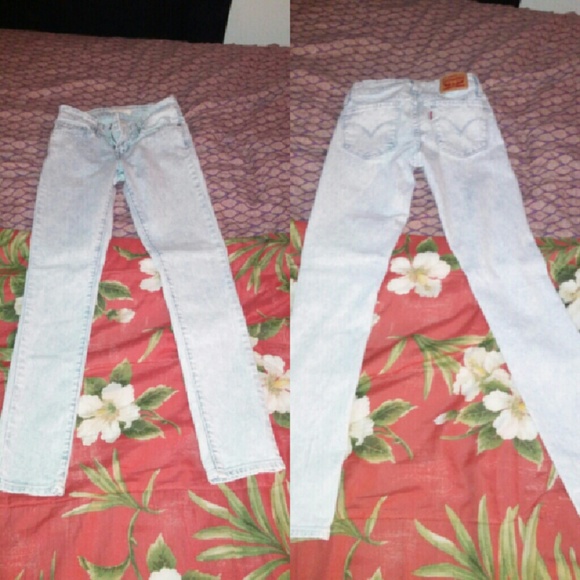 Levi's