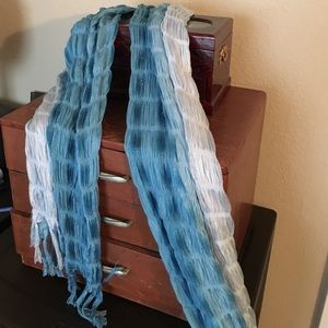 Beautiful coldwater creek scarf