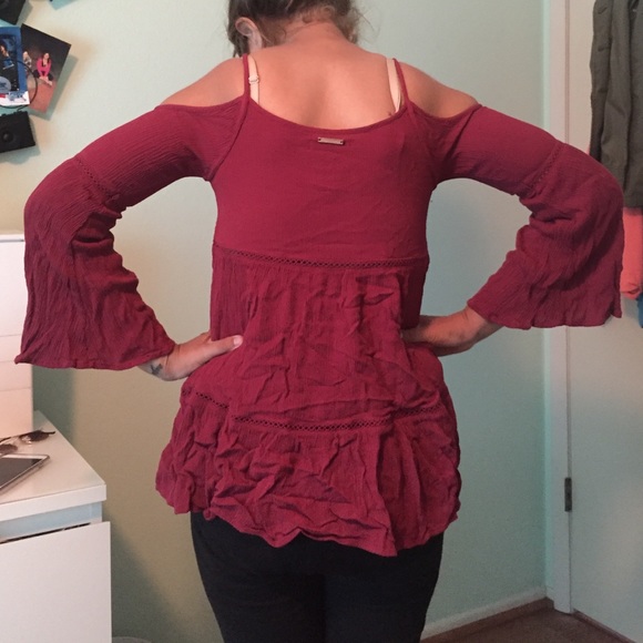 Burgundy off sleeve ruffle blouse - Picture 2 of 2