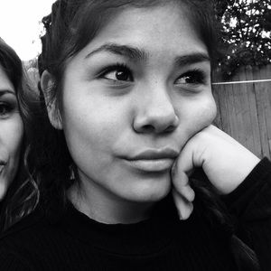 Meet your Posher, Alejandra