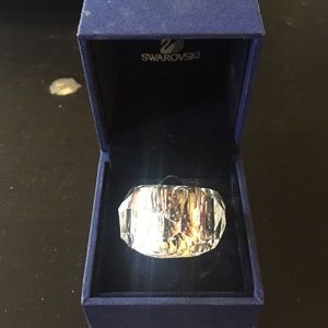 Authentic Swarovski crystal ring ❤️