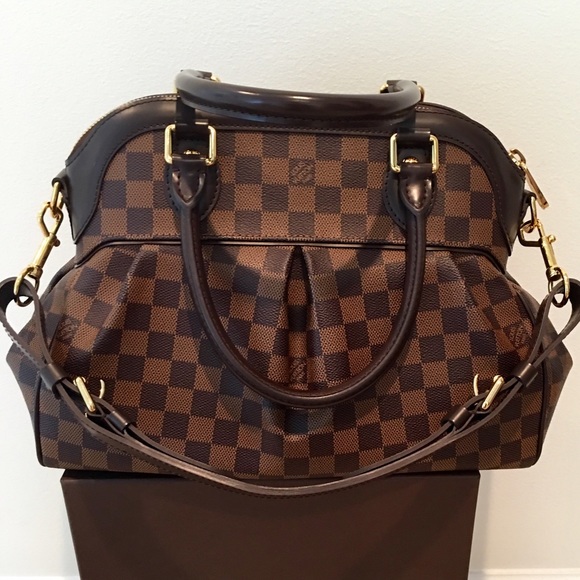 100% Authentic Louis Vuitton Trevi - Picture 1 of 4