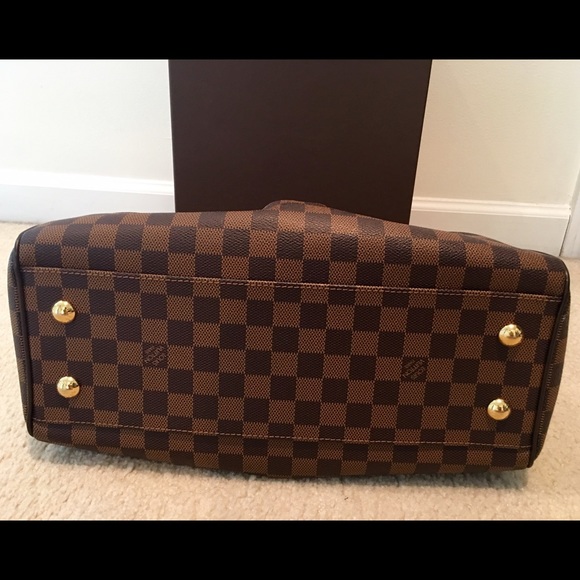 100% Authentic Louis Vuitton Trevi - Picture 4 of 4