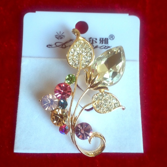 Multi-Colored Flower Pin/Brooch! STUNNER!!! - Picture 1 of 3