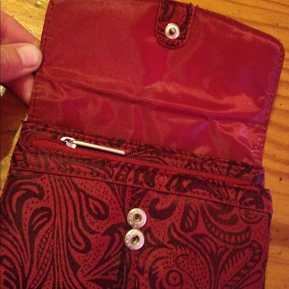 Red wallet - Picture 2 of 3