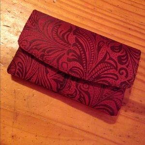 Red wallet