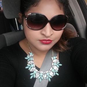 Meet your Posher, Ana