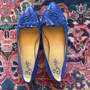 { anthropologie } Blue leather Seychelles flats!🔹