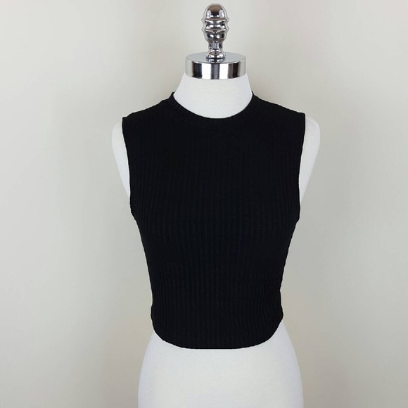 Mock neck crop top - Picture 3 of 4