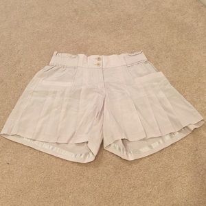 To the max pleated shorts (8)