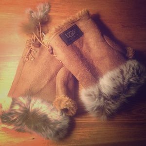 Ugg Australia mittens! Brand new