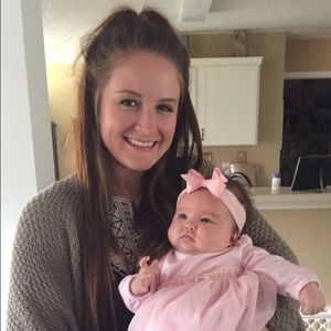 Meet your Posher, Caitlin