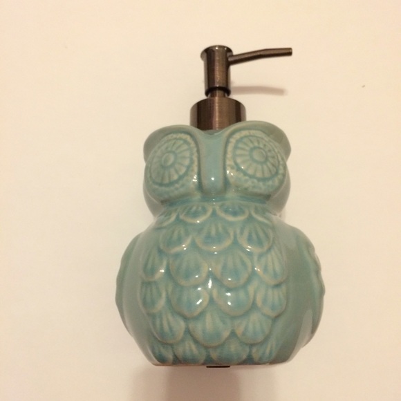 Teal owl soap/lotion dispenser