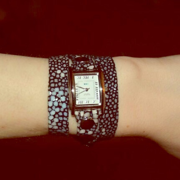 NIB La Mer 'Stingray' Suede Wrap Watch - Picture 4 of 4