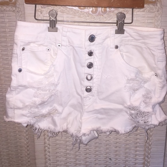 I am selling shorts!