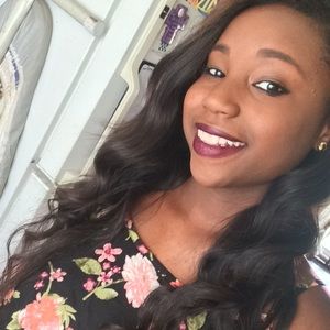 Meet your Posher, Savannah