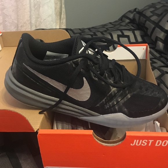 KB mentality size 5y brand new never worn - Picture 2 of 2