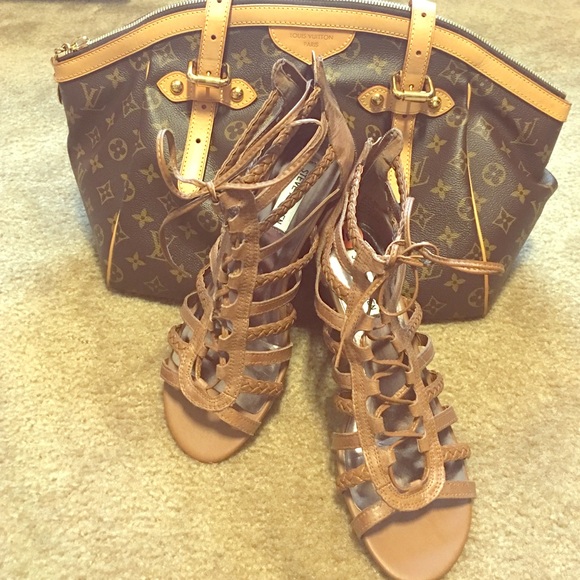 Steve Madden Shoes - Steve Madden sandals!