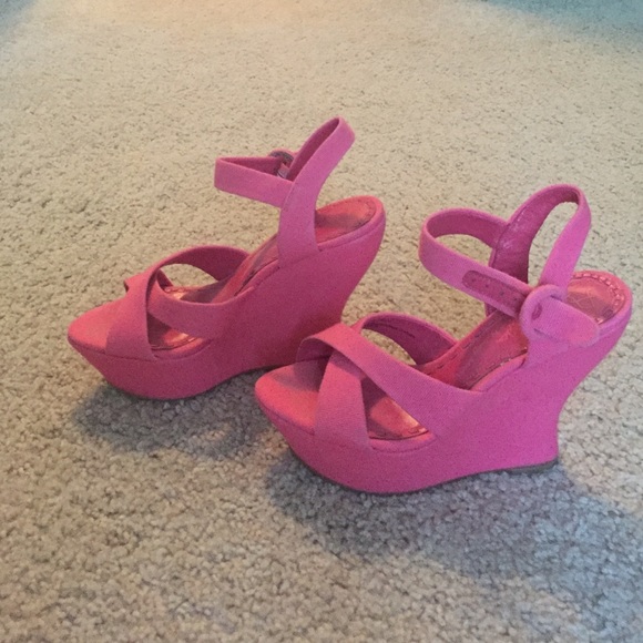 Alice + Olivia Shoes - Alice and Olivia wedges