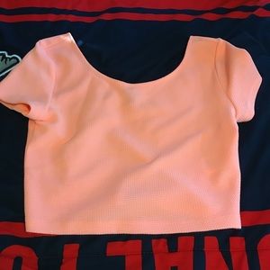 NWOT H&M Preachy Pink Textured Crop Top
