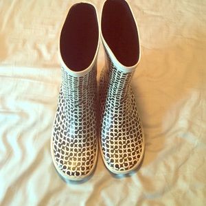 Coach black and white Rainboots!😊