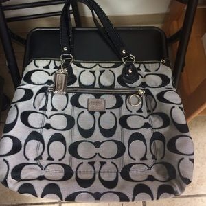 Black and silver coach poppy bag