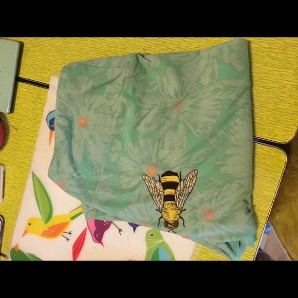 Lularoe Bee Leggings