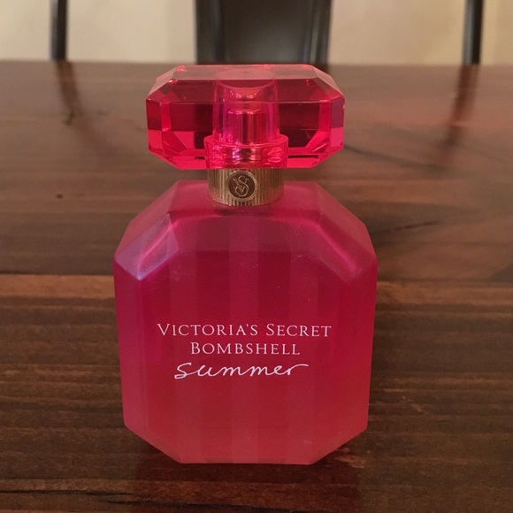 VS Bombshell SUMMER