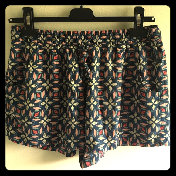 Printed soft shorts