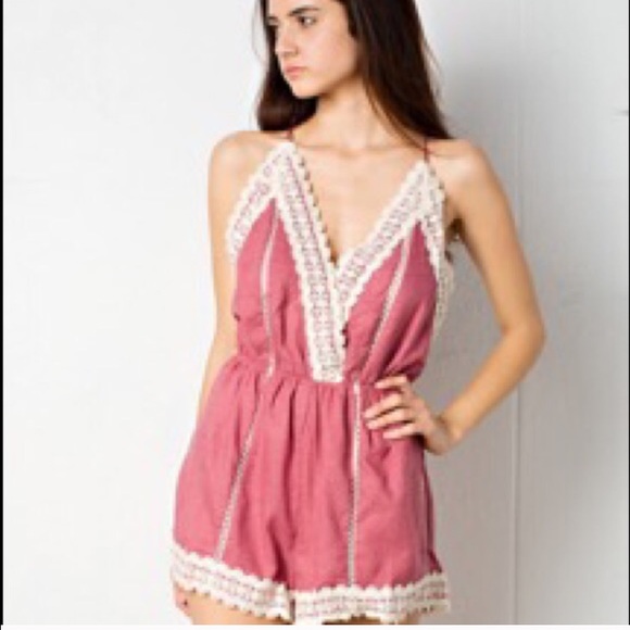 Pinkish Red Beach Romper - Picture 2 of 2
