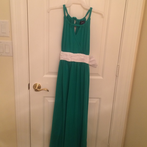 The Sterling Maxi Dress - Emerald