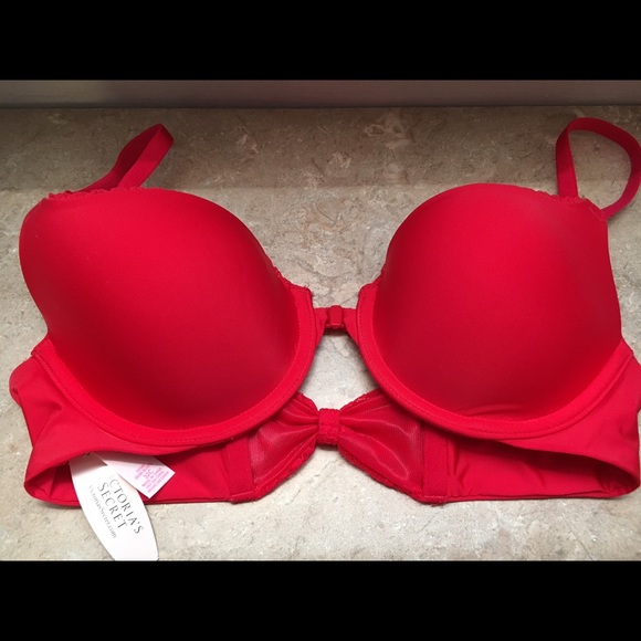 NWT Victoria Secret Demi Bra