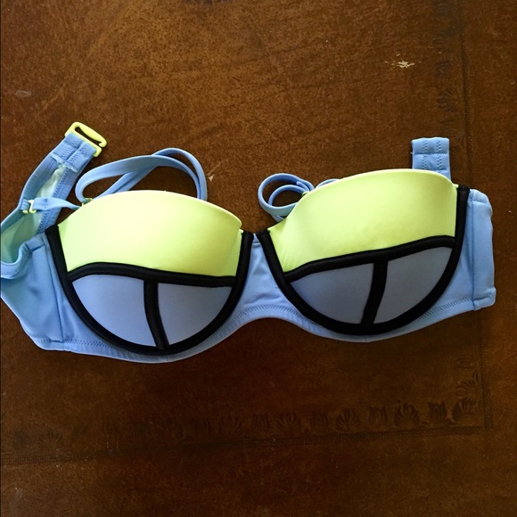 Victoria secret bikini top!