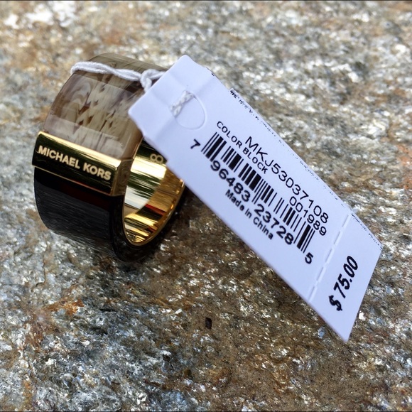 NWT $75 Gorgeous Color Block Michael Kors Ring - Picture 2 of 4