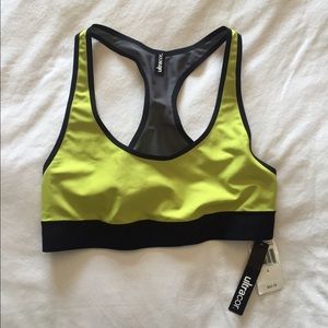 Ultracor sports bra 4 M L New with tags saks $82