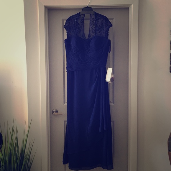 Cameron Blake Brand New Dress! 👗