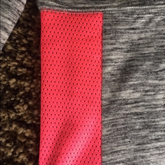 Vs PINK sweater - Picture 3 of 4