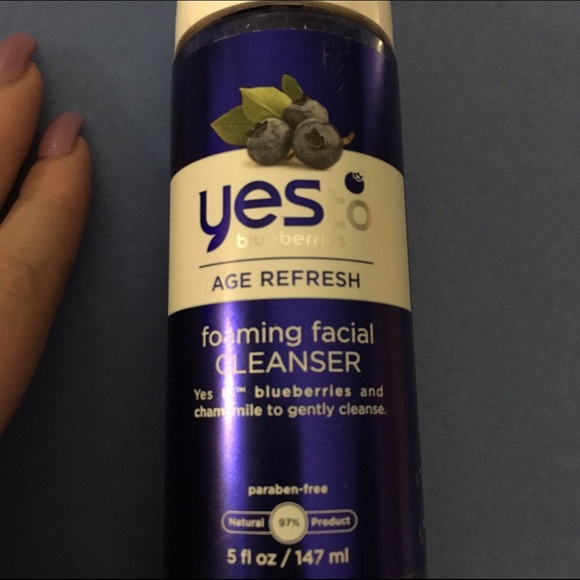 Yes to Blueberries Age Refresh Cleanser