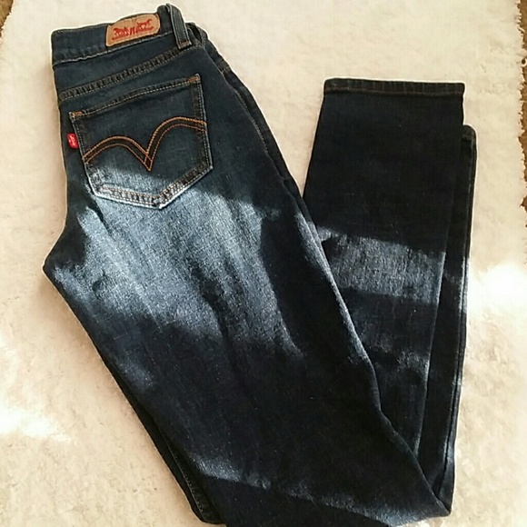 Levis jeans