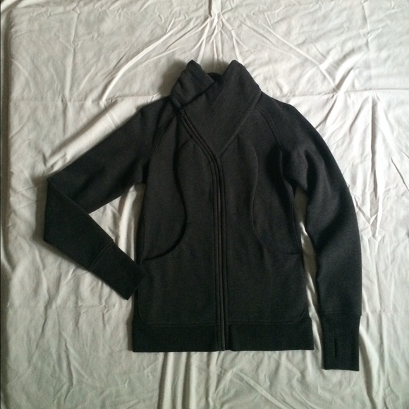 lululemon athletica cozy cuddle up jacket