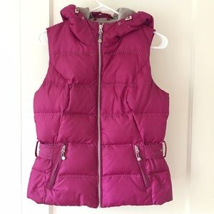 ⚡️SALE⚡️Eddie Bauer fleece-lined goose-down vest
