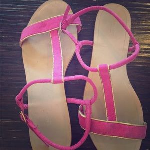 Zara pink sandals - so cute!