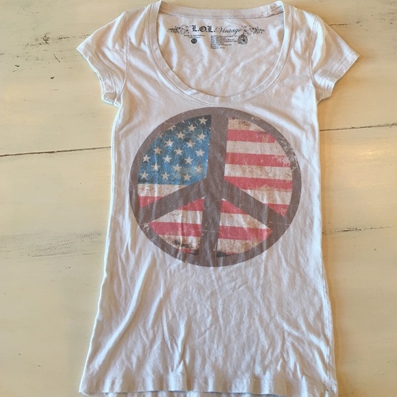 L..O.L. Vintage Peace Flag Top - Picture 2 of 3