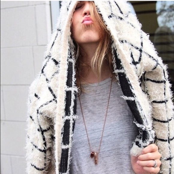 HalfUnited Rose Gold Bullet Necklace NWT - Picture 4 of 4