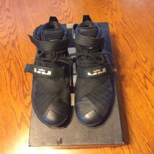 Lebron James soldier 1X