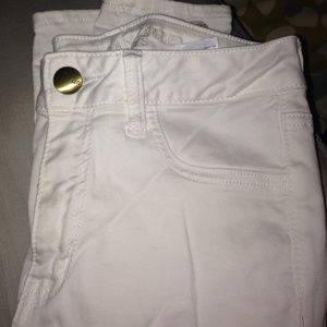 White Ae skinny jeans. Never worn