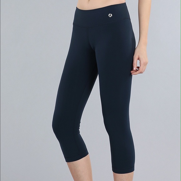 Avocado athletic Capri like Lululemon S/M - Picture 2 of 2