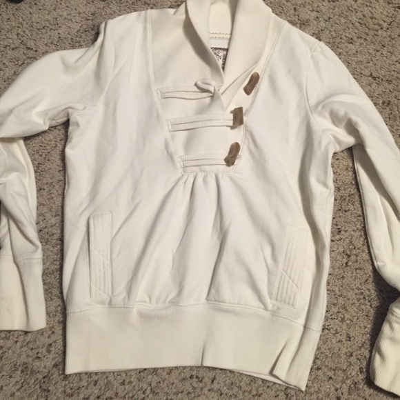 Cute buttons old navy sweatshirt. size small